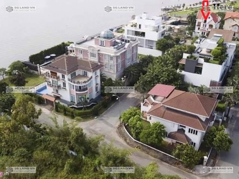 Biệt thự ven sông sài gòn
