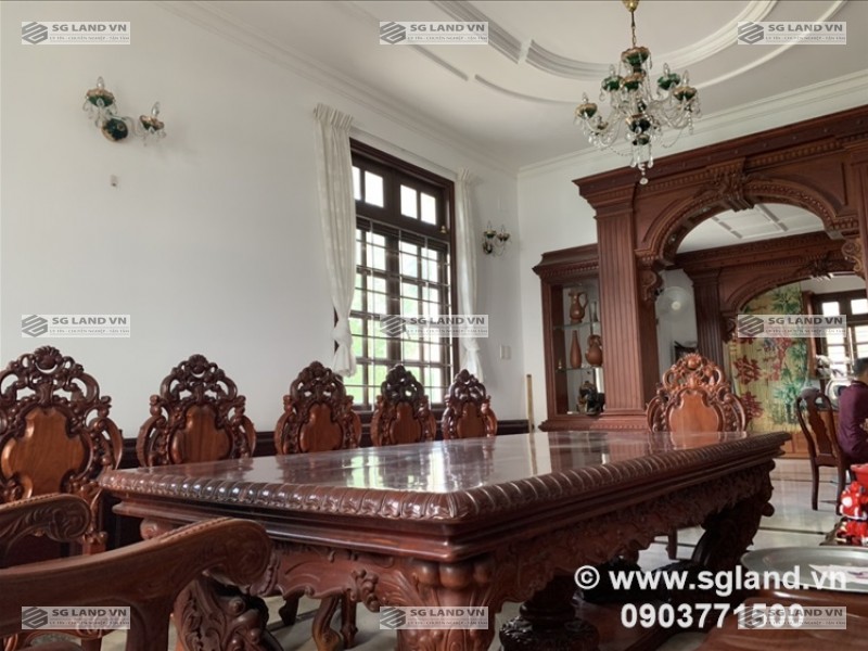 Biệt thự ven sông sài gòn