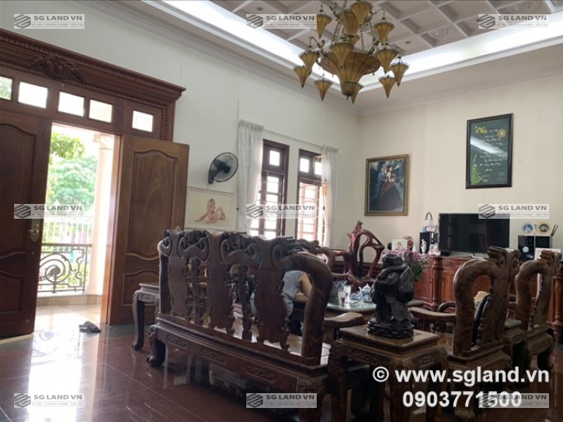 Biệt thự ven sông sài gòn